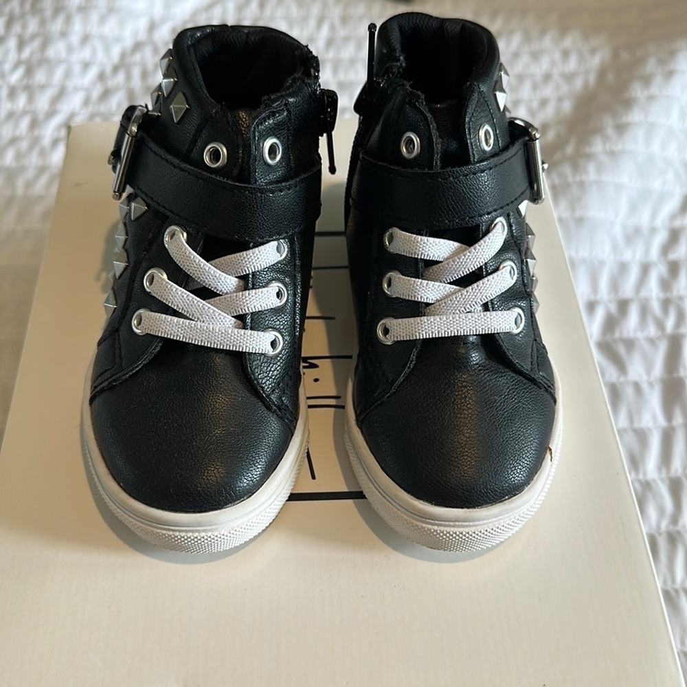 Nicole Miller New York Toddler Girl Stepping Stones Size 5